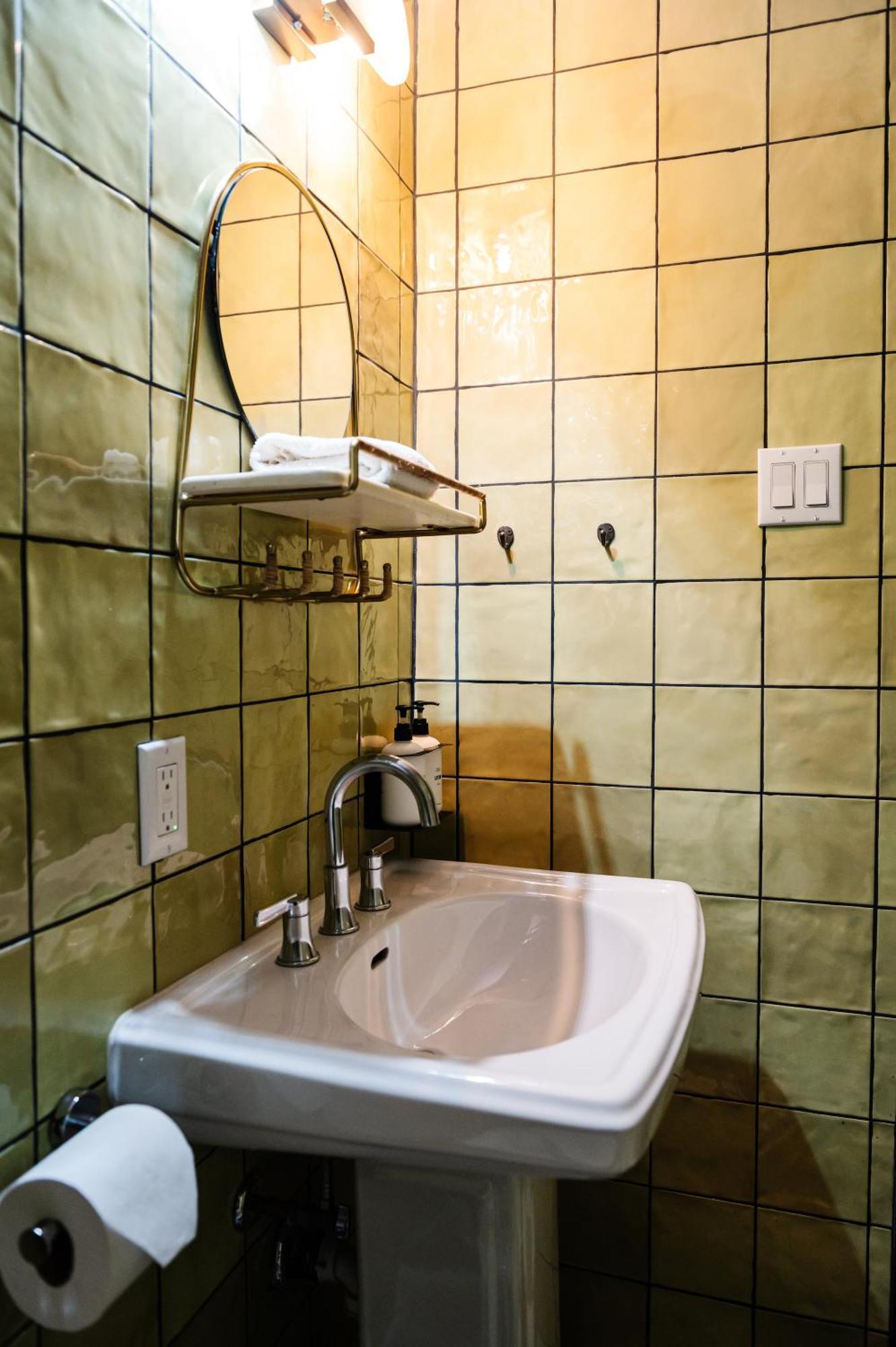 The Frenchmen By Kasa Living Hotel New Orleans