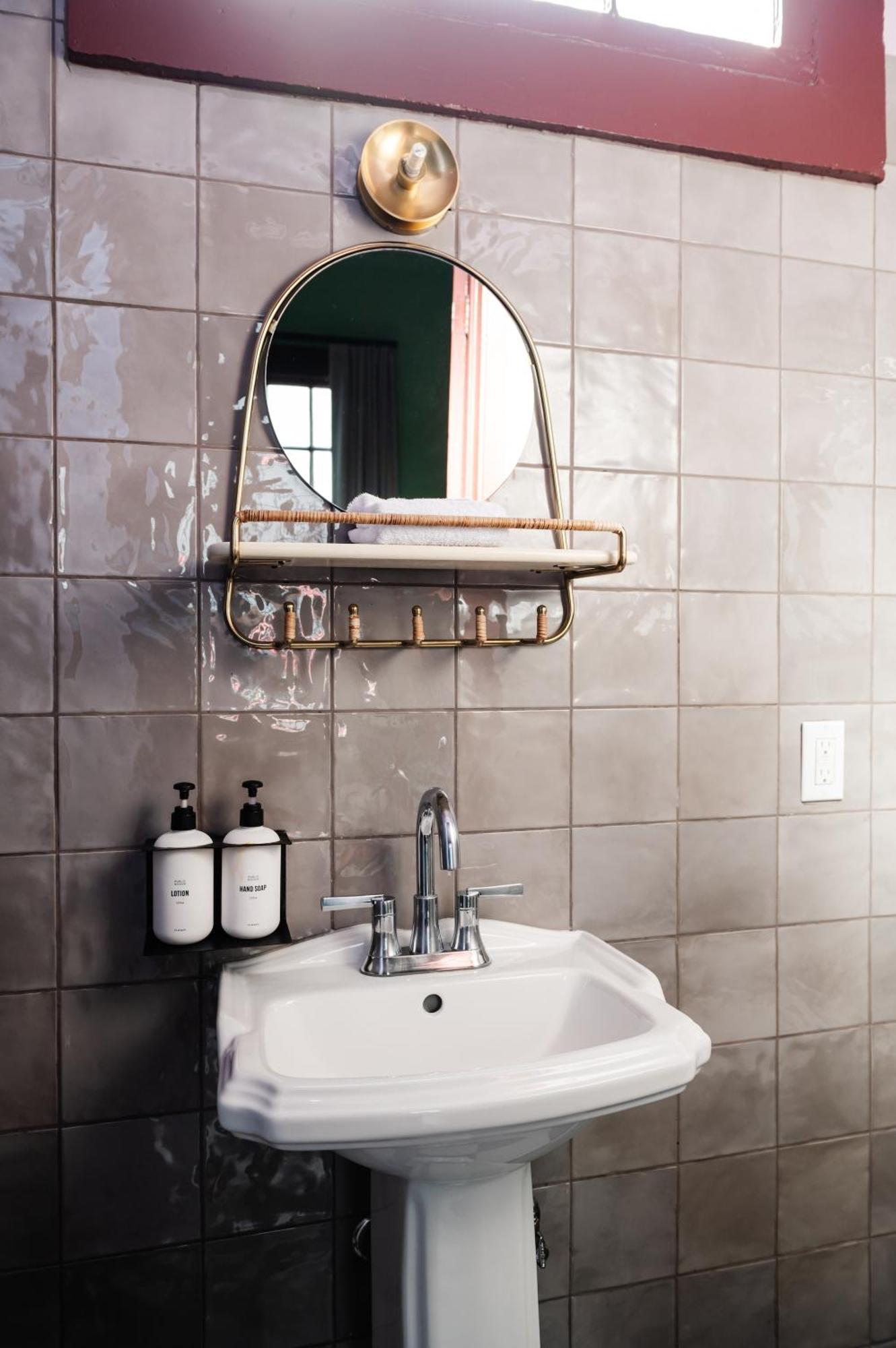 The Frenchmen By Kasa Living Hotel New Orleans